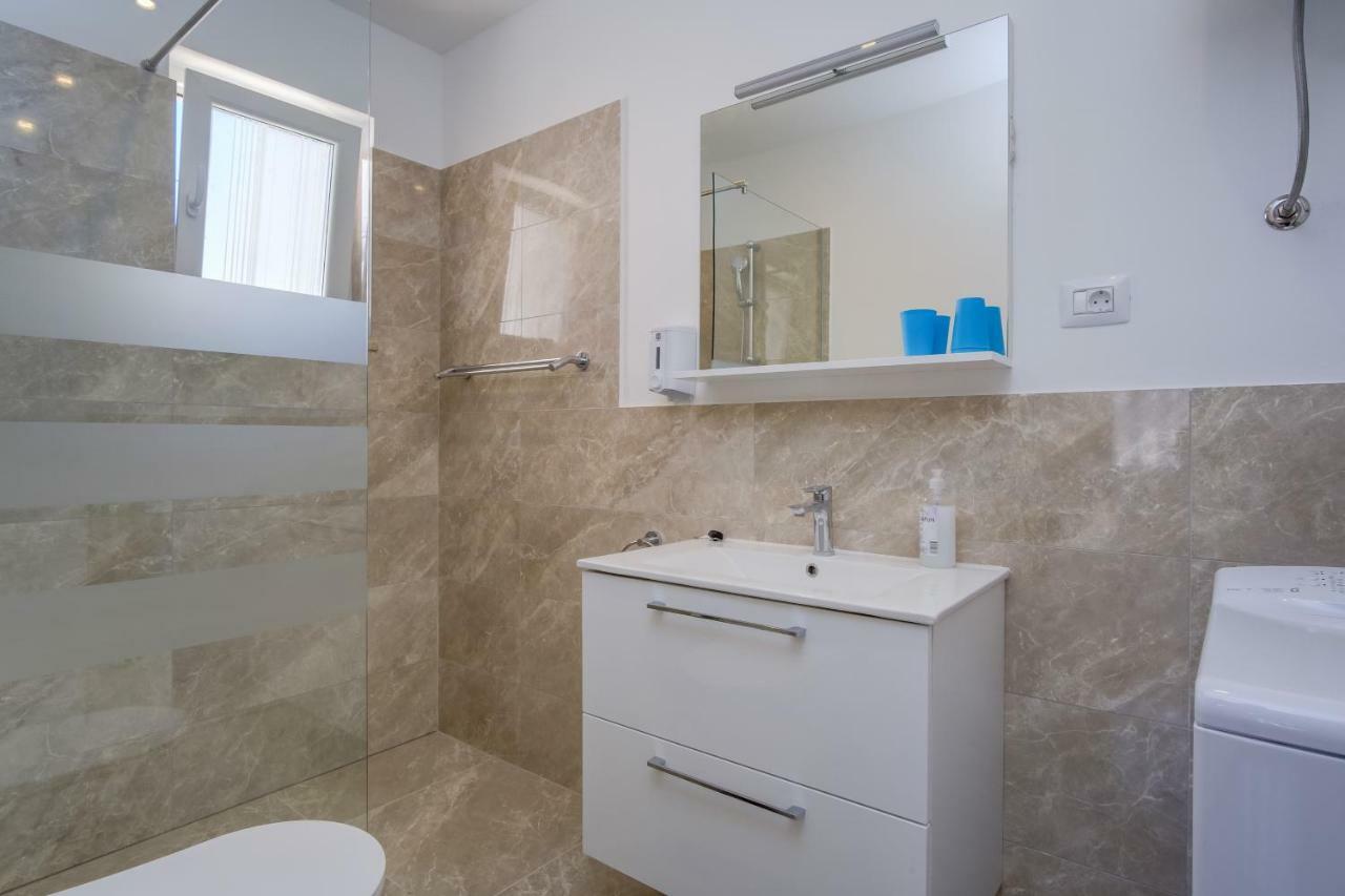 Apartmani Beatrice Mali Lošinj Eksteriør billede