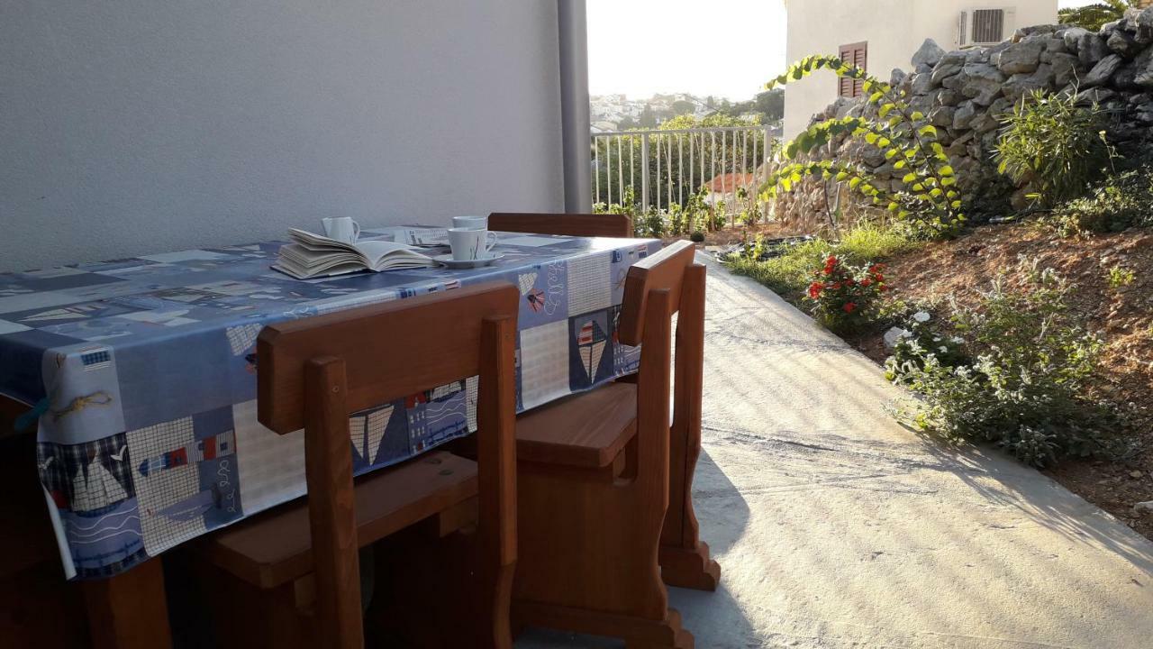 Apartmani Beatrice Mali Lošinj Eksteriør billede